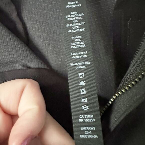 Lululemon ABC Classic-Fit Short 7"
WovenAir Men’s Size 38 Solar Gray - Picture 7 of 13